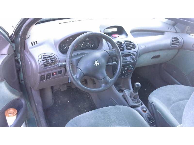 peugeot 206 berlina del año 1999