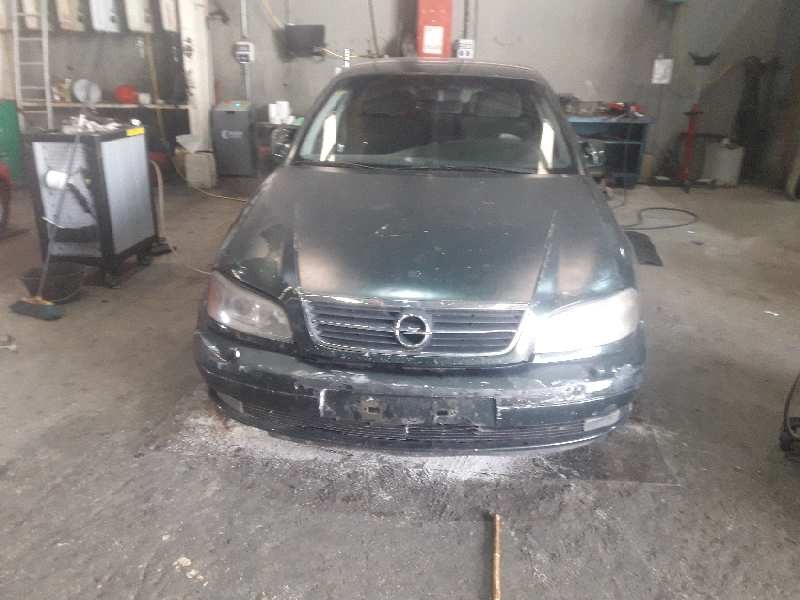 opel omega b del año 2000
