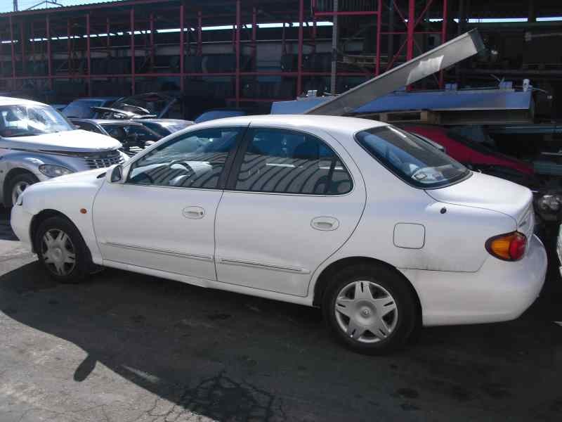 hyundai lantra berlina (rd) del año 1998