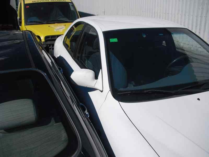 hyundai lantra berlina (rd) del año 1998