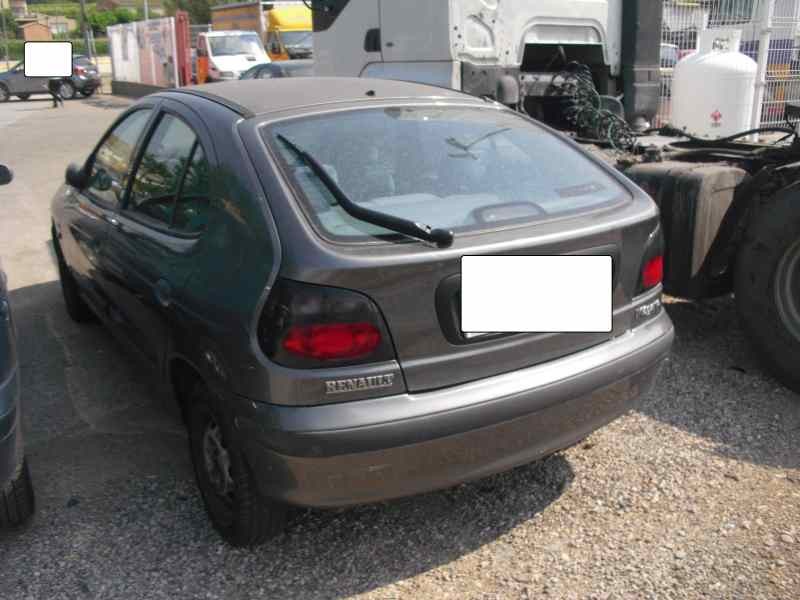 renault megane i berlina hatchback (ba0) del año 1997