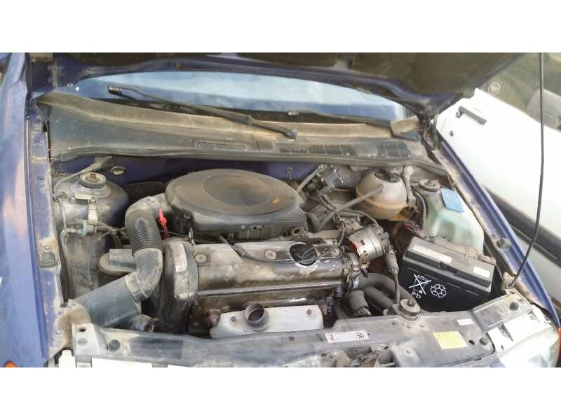 volkswagen polo berlina (6n1) del año 1994