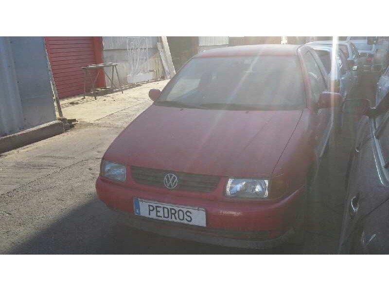 volkswagen polo berlina (6n1) del año 1996