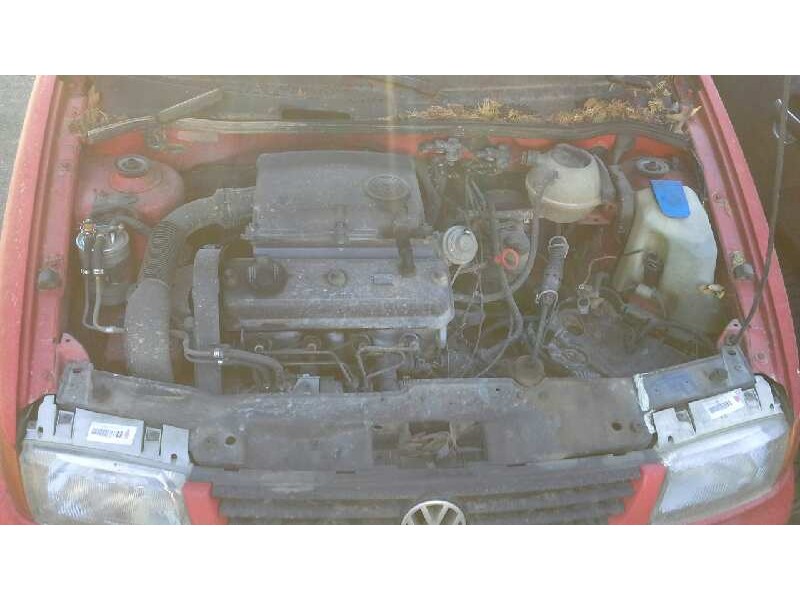 volkswagen polo berlina (6n1) del año 1996