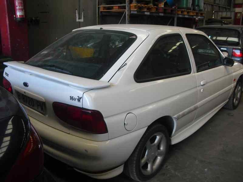 ford escort berlina/turnier del año 1995