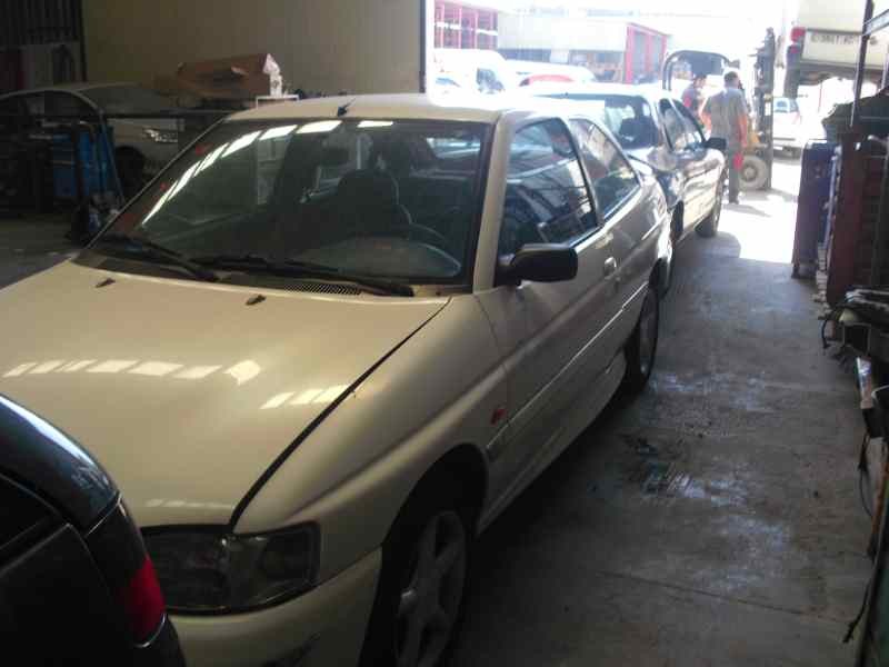 ford escort berlina/turnier del año 1995