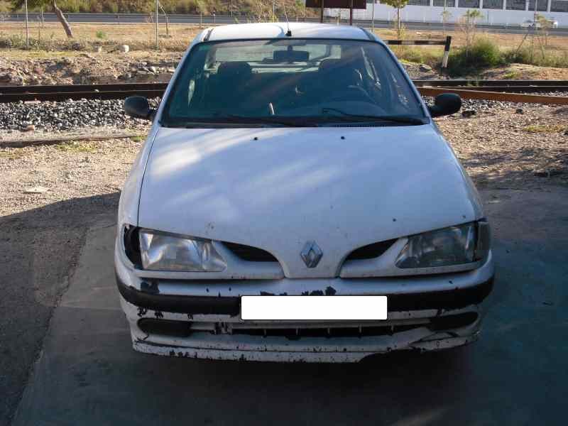 renault megane i berlina hatchback (ba0) del año 1998