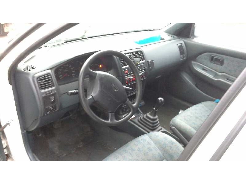 nissan almera (n15) del año 1998