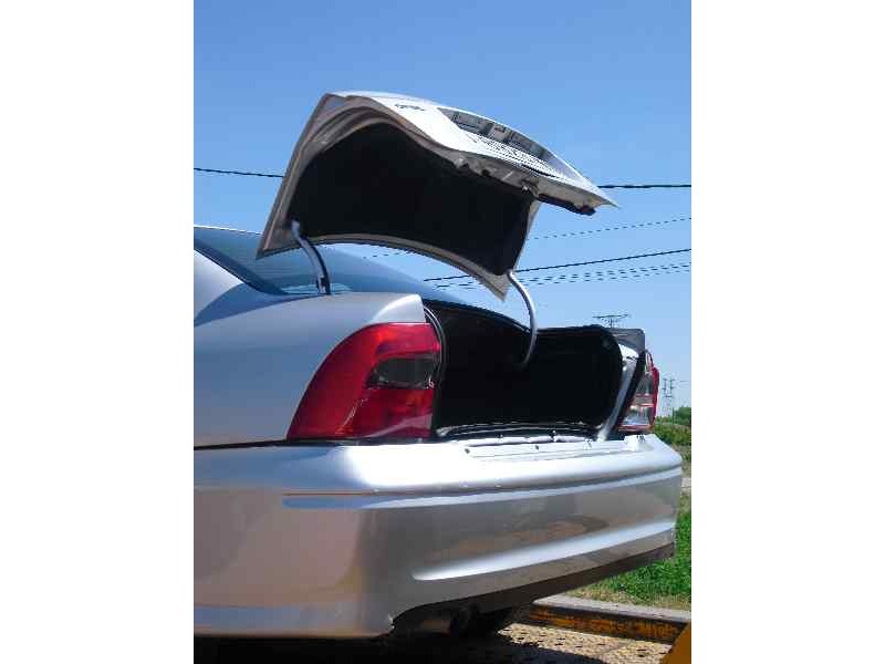 opel vectra b berlina del año 1995