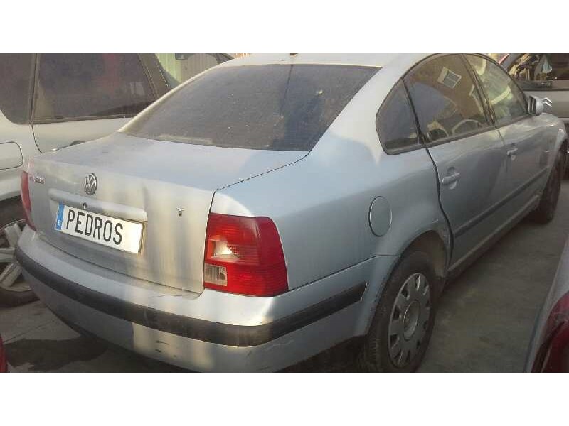volkswagen passat berlina (3b2) del año 1999