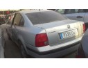 VOLKSWAGEN PASSAT BERLINA (3B2)