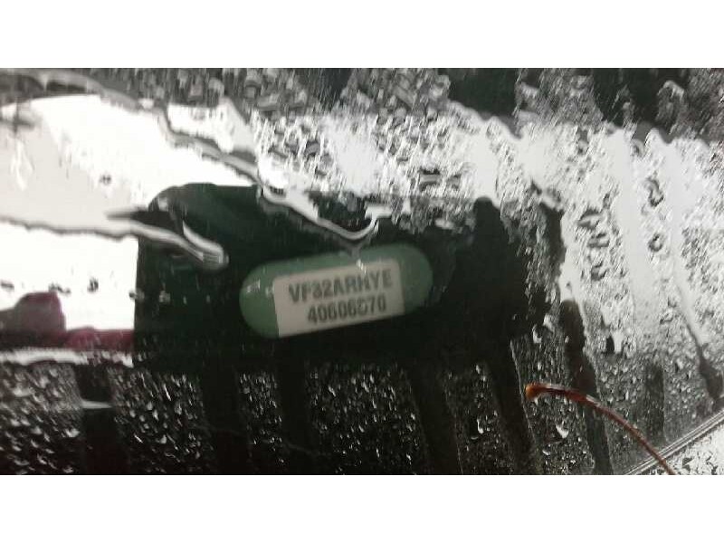 peugeot 206 berlina del año 1999