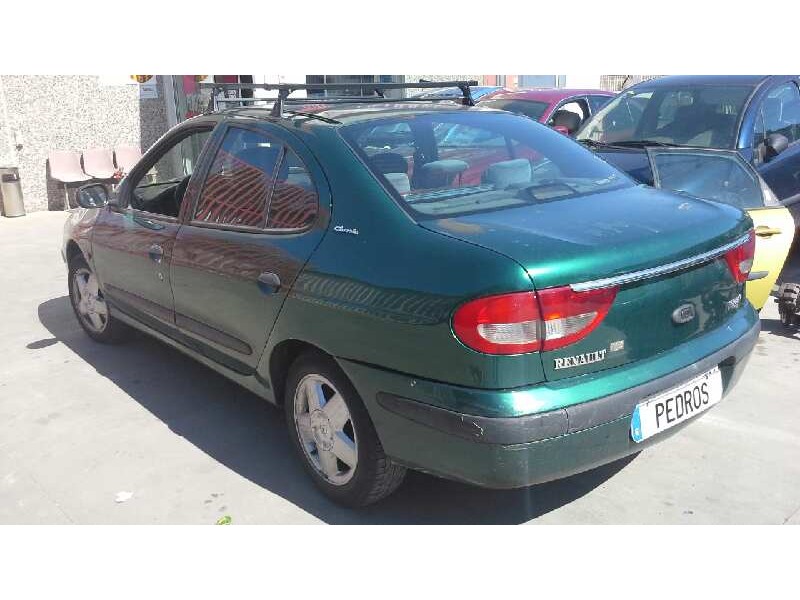 renault megane i classic (la0) del año 2000