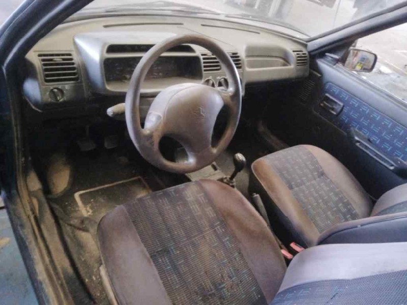 peugeot 205 berlina del año 1998