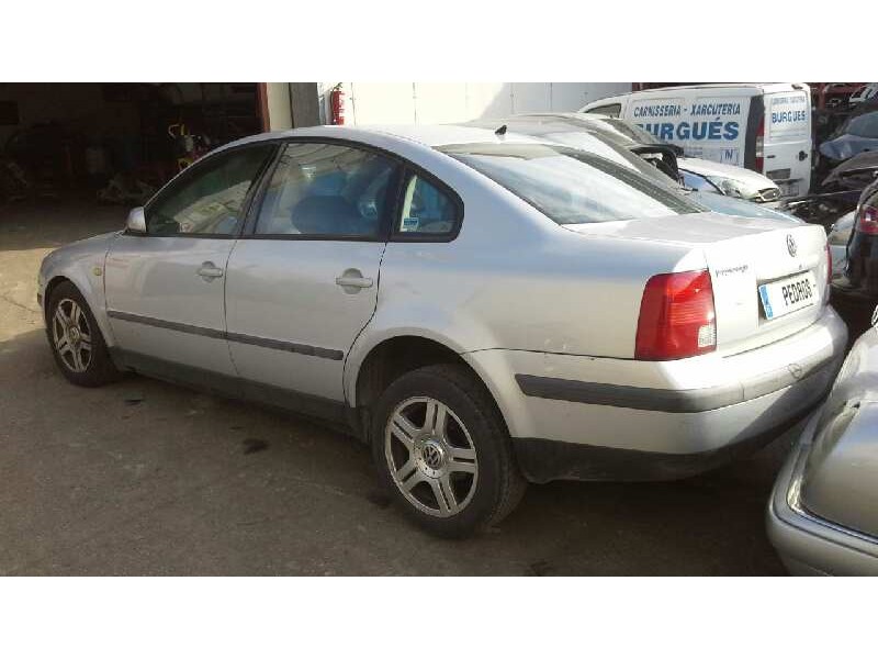 volkswagen passat berlina (3b2) del año 1999