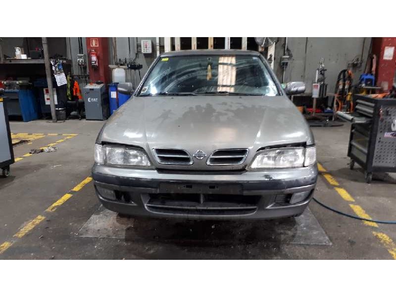 nissan primera berlina (p11) del año 1996