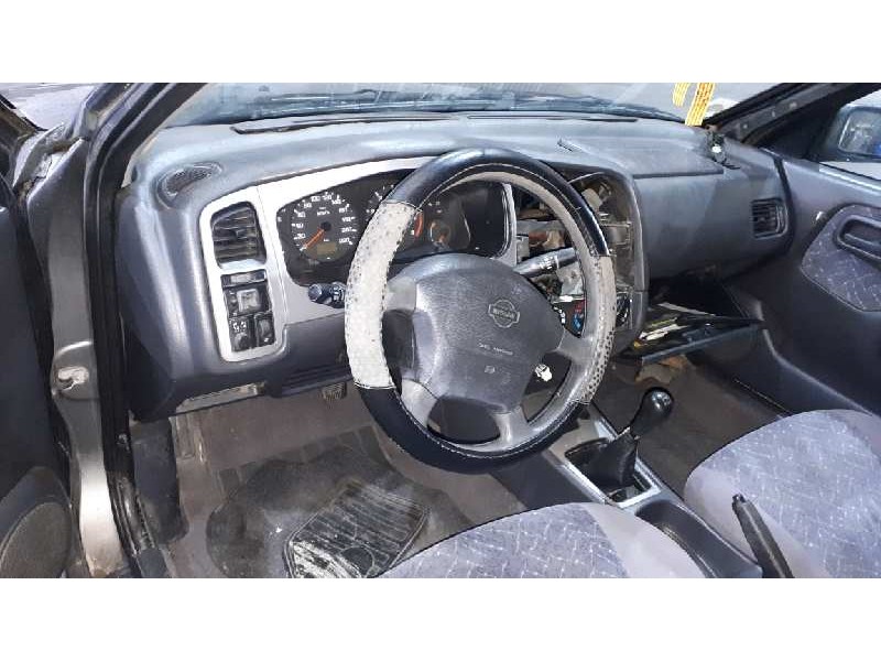 nissan primera berlina (p11) del año 1996