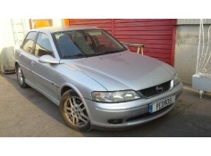 opel vectra b berlina del año 1999