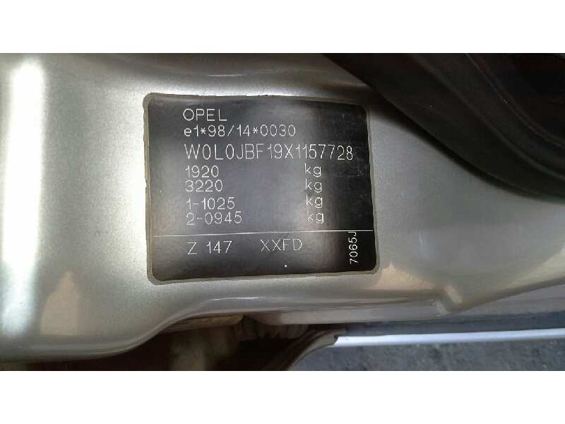 opel vectra b berlina del año 1999