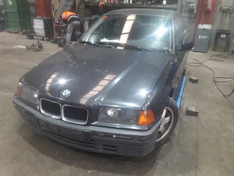bmw serie 3 berlina (e36) del año 1994