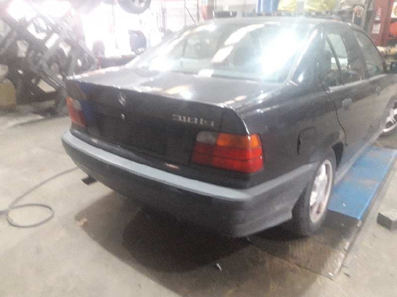 bmw serie 3 berlina (e36) del año 1994