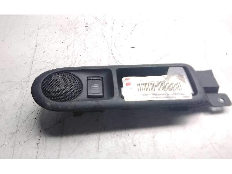 Recambio de maneta interior trasera derecha para volkswagen passat variant (3b6) advance referencia OEM IAM 3B0839114  