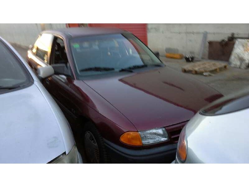 opel astra f berlina del año 1993