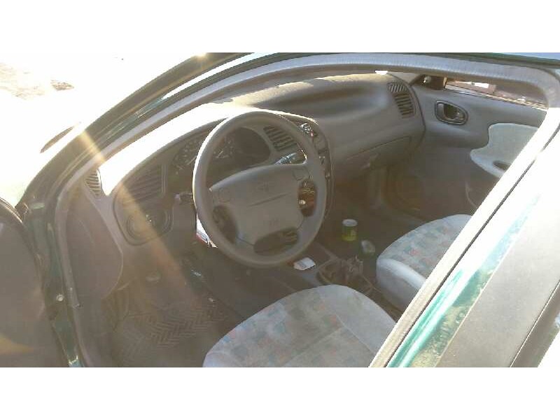 daewoo lanos del año 1999