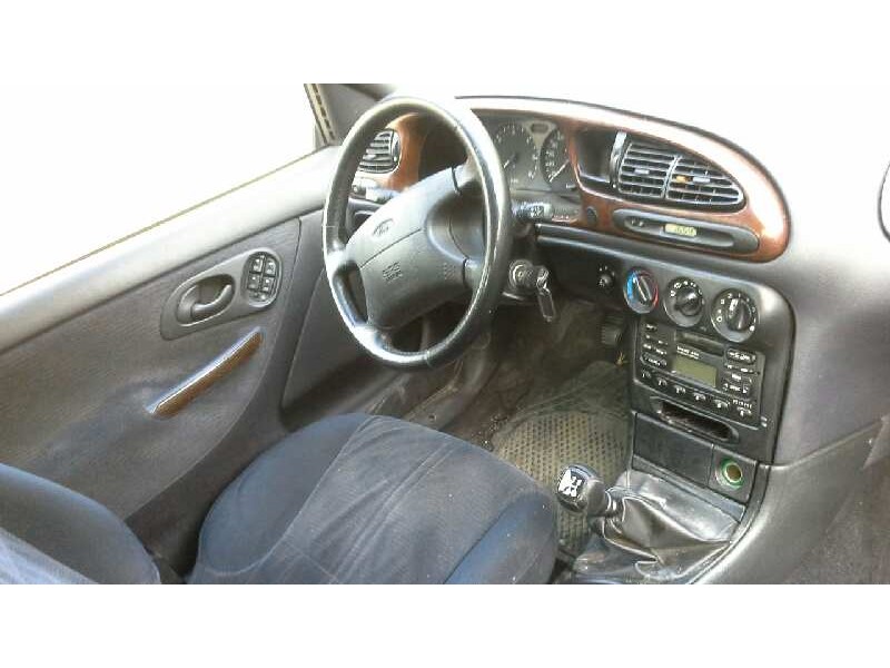 ford mondeo berlina (gd) del año 1998