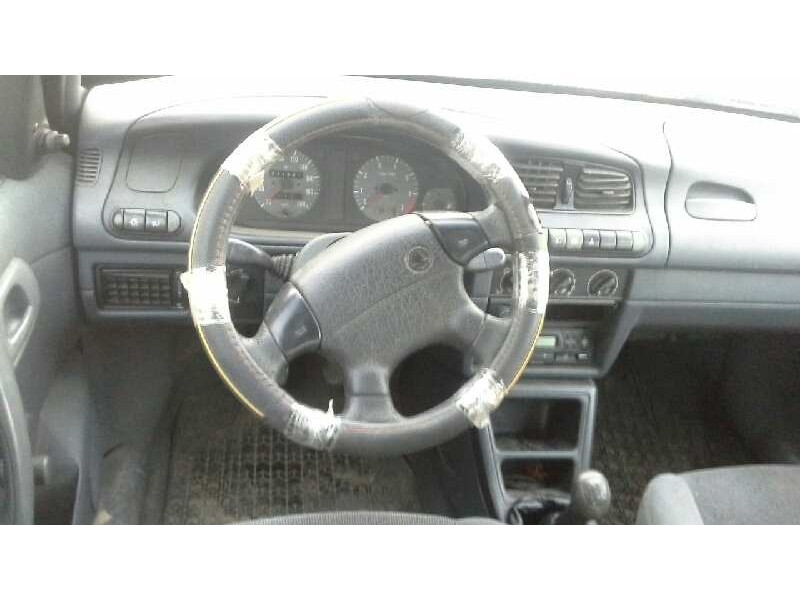 skoda felicia berlina ( 791) del año 1997