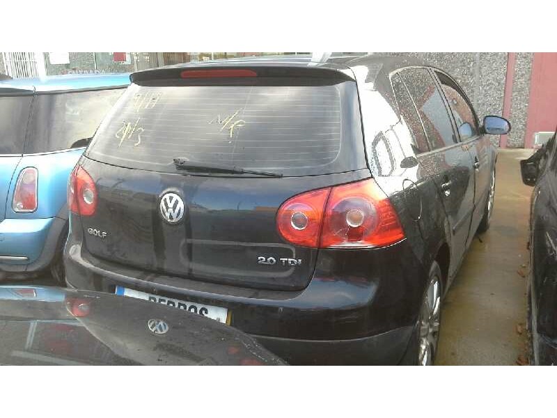 volkswagen golf v berlina (1k1) del año 2004