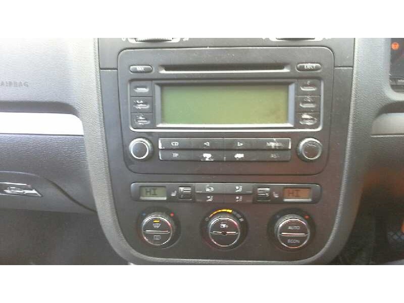 volkswagen golf v berlina (1k1) del año 2004