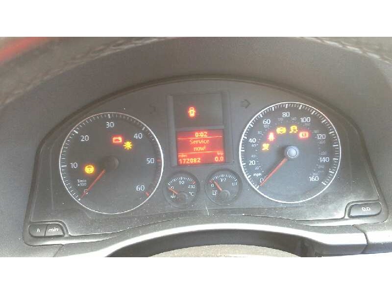 volkswagen golf v berlina (1k1) del año 2004