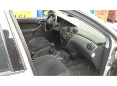 ford focus berlina (cak) del año 1999 2