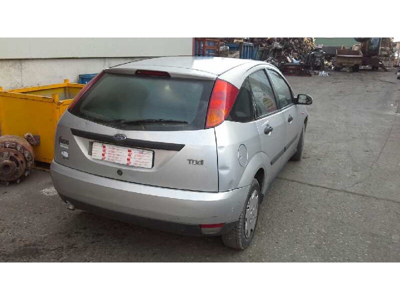 ford focus berlina (cak) del año 1999