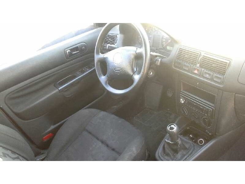 volkswagen golf iv berlina (1j1) del año 1999