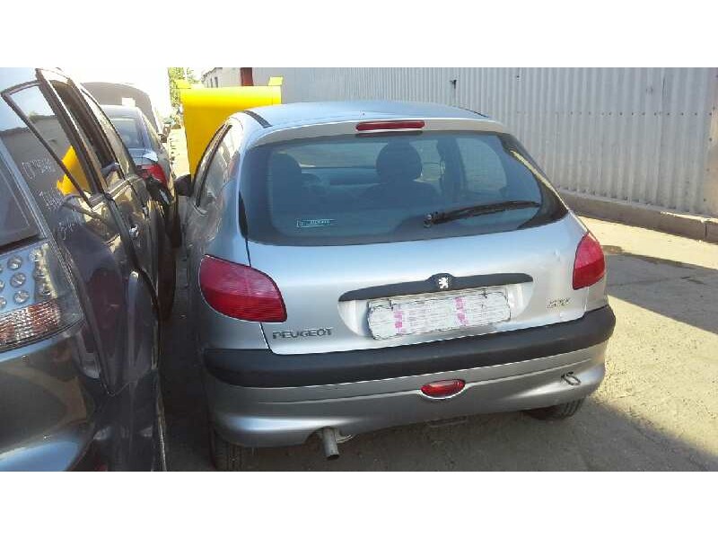 peugeot 206 berlina del año 1999