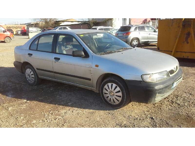 nissan almera (n15) del año 1998