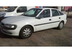 opel vectra b berlina del año 1997