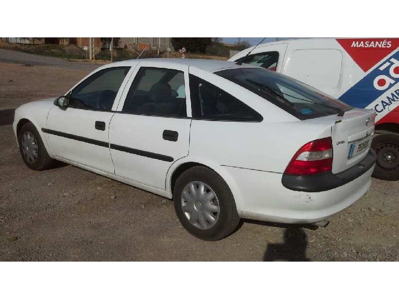 opel vectra b berlina del año 1997