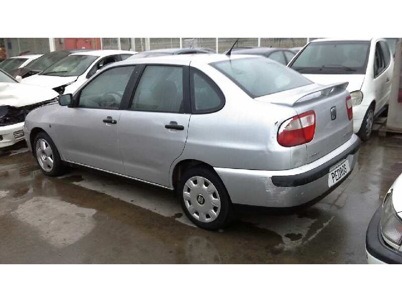 seat cordoba berlina (6k2) del año 1999