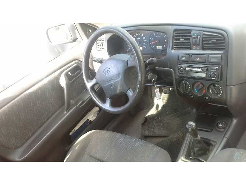 nissan primera berlina (p11) del año 1998