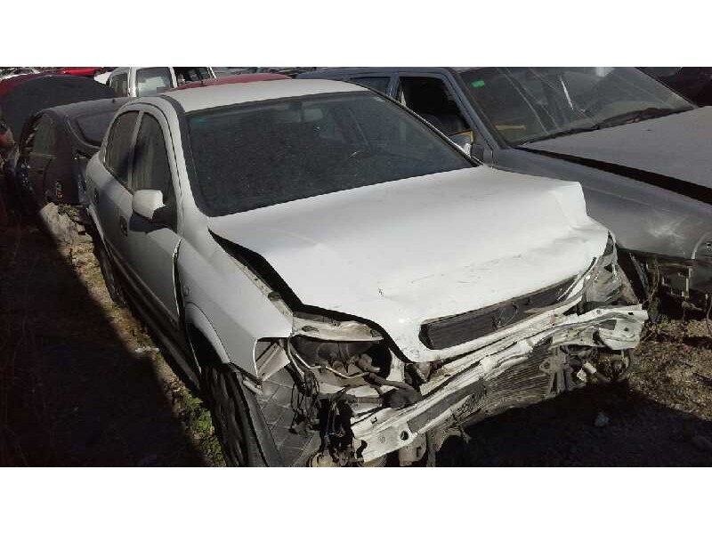 opel astra g berlina del año 1998