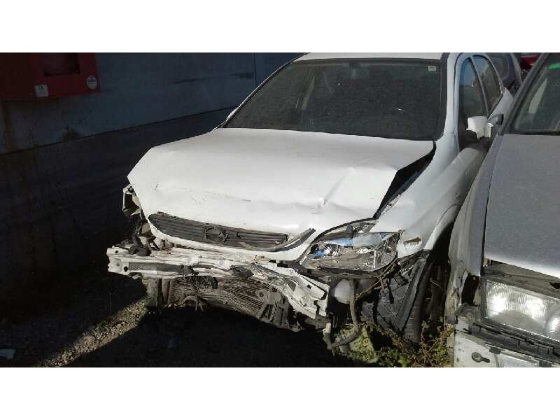 opel astra g berlina del año 1998