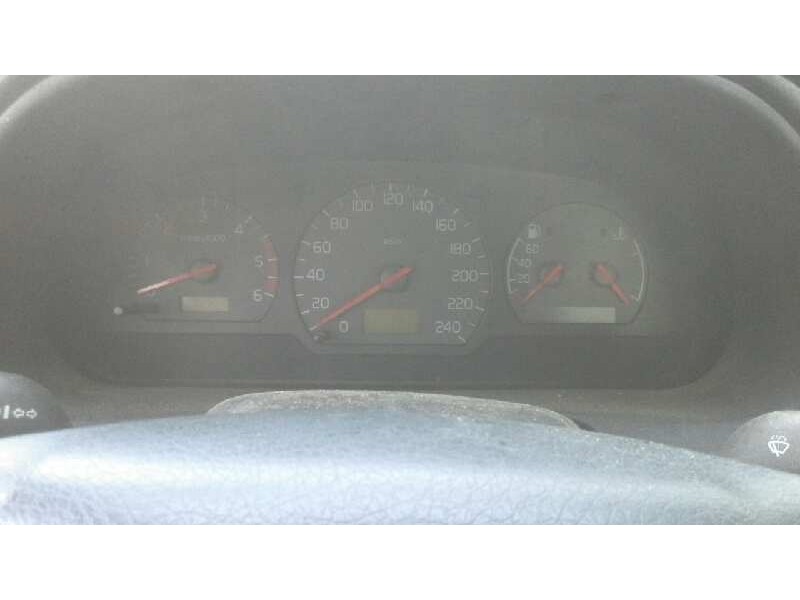 volvo s40 berlina del año 1998