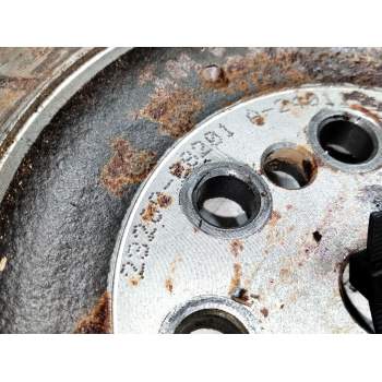 Recambio de volante motor para kia stonic (yb) 1.2 cvvt referencia OEM IAM 2321003020  
