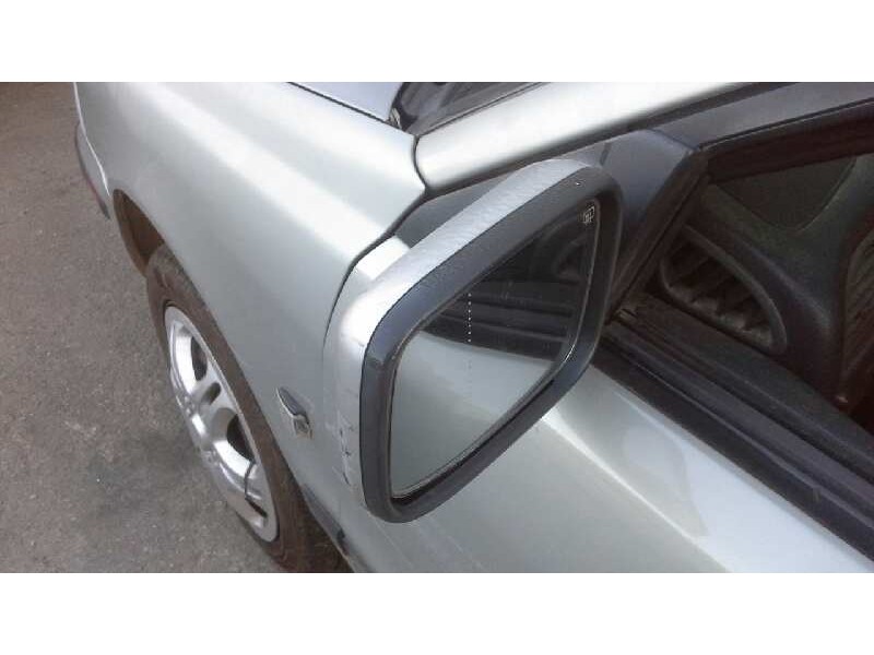 volvo s40 berlina del año 1998