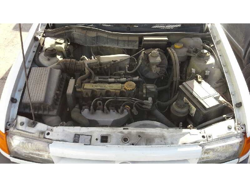 opel astra f berlina del año 1994