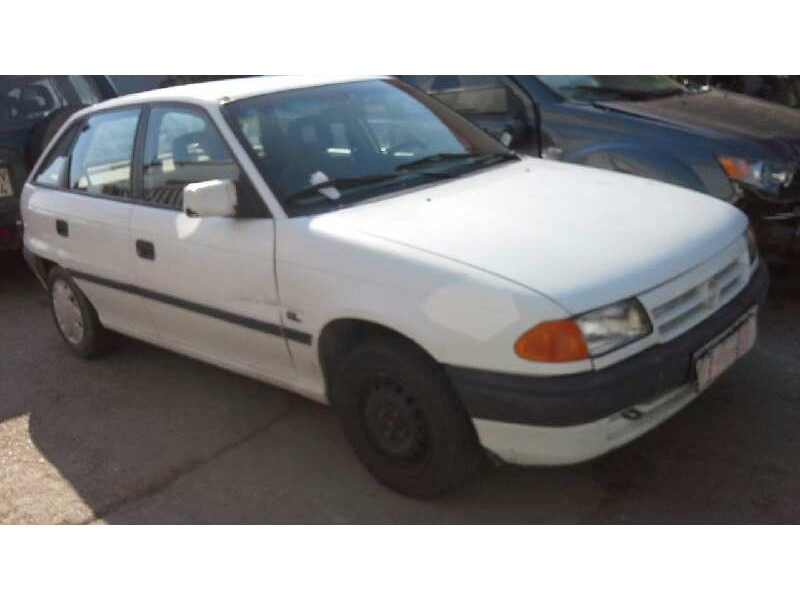 opel astra f berlina del año 1994