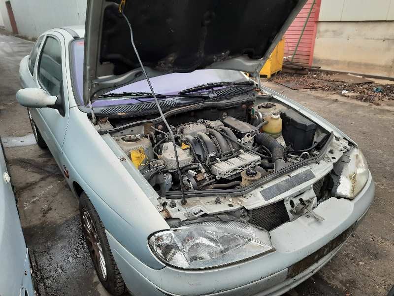 renault megane i coupe fase 2 (da..) del año 2000